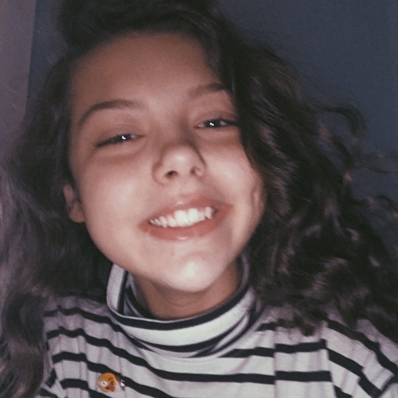 Meet your Posher, Myla - Picture 1 of 1